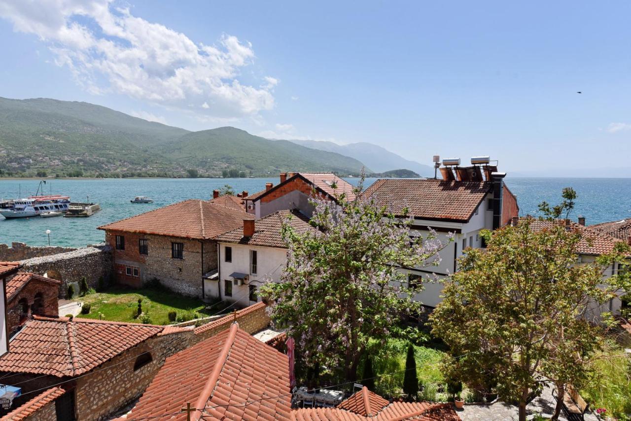 Villa Sapkar Lake View Охрид Экстерьер фото